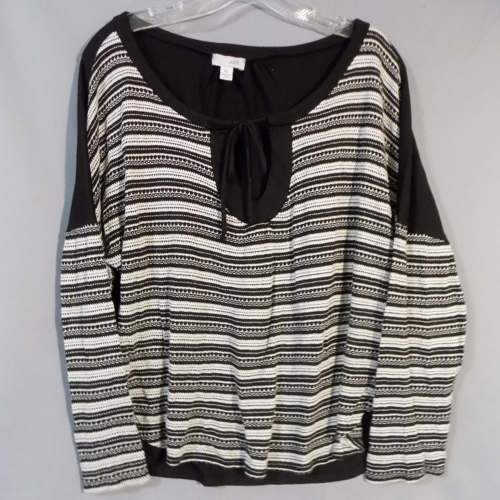 Black and white long sleeve shirt